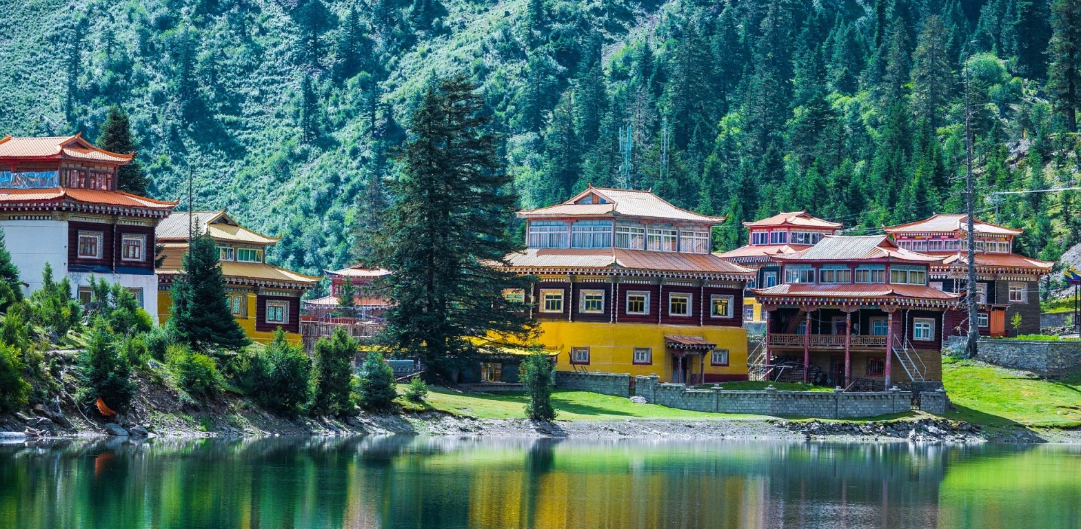 Lago tsoka, Monastero di tsoka, Chengdu